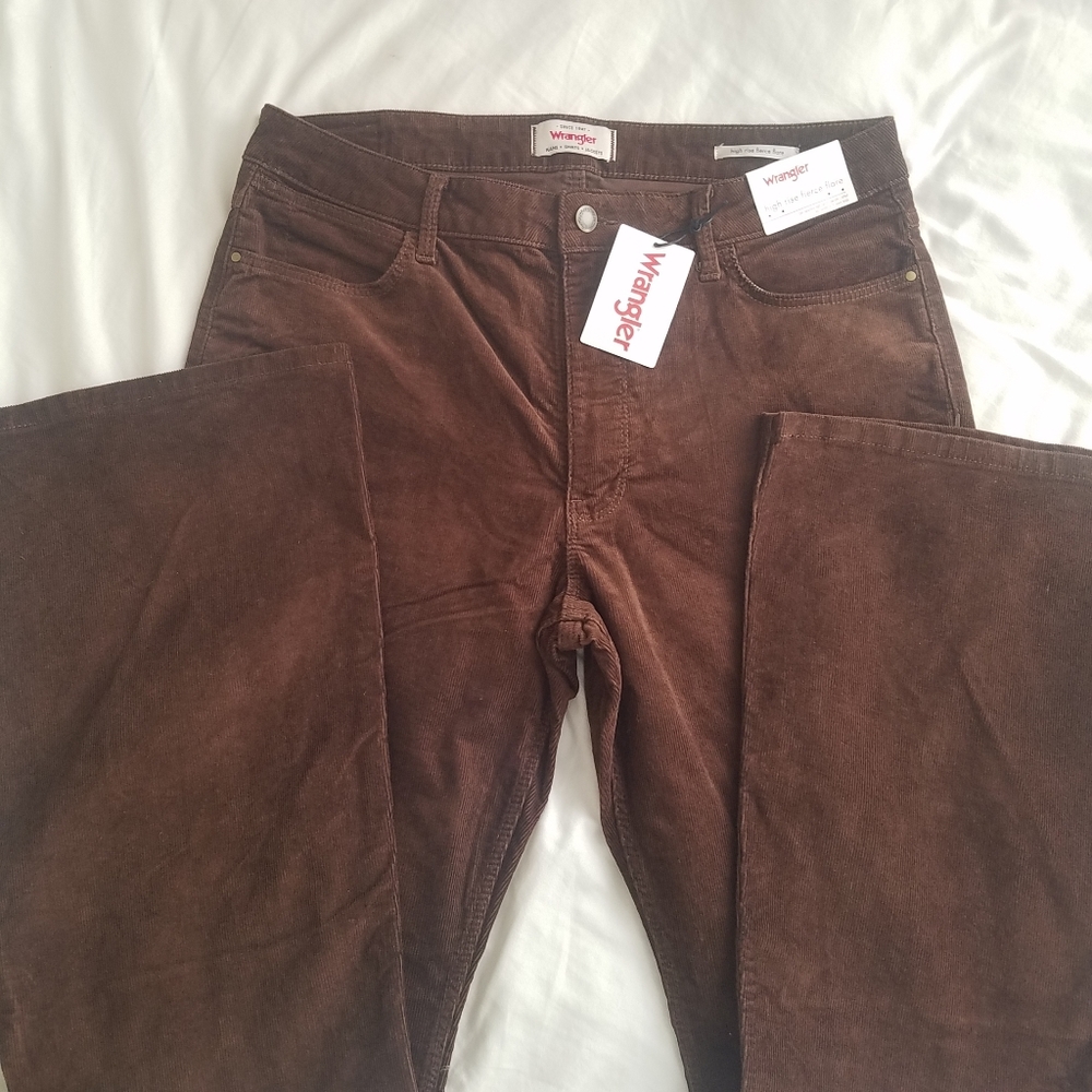 Wrangler Women's High Rise Jeans in Brown